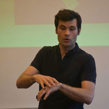 Hypnose et anesthésie dans un service de grands brûlés. Revue Hypnose et Thérapies Brèves. Florent HAMON Hypnose et anesthésie dans un service de grands brûlés. Revue Hypnose et Thérapies Brèves. Florent HAMON